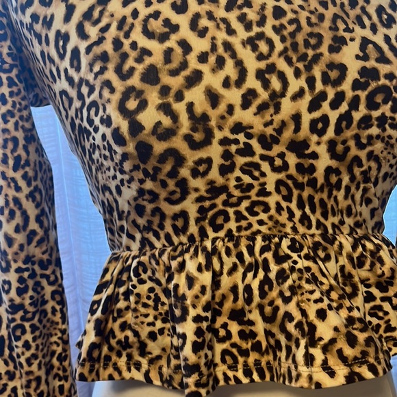 Forever 21 crop peplum top - Picture 2 of 5